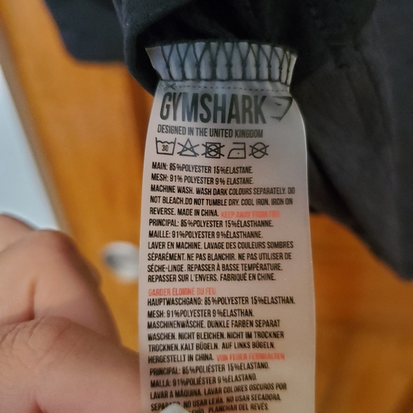 SOLD-----Men's long sleeve gymshark - Picture 3 of 6